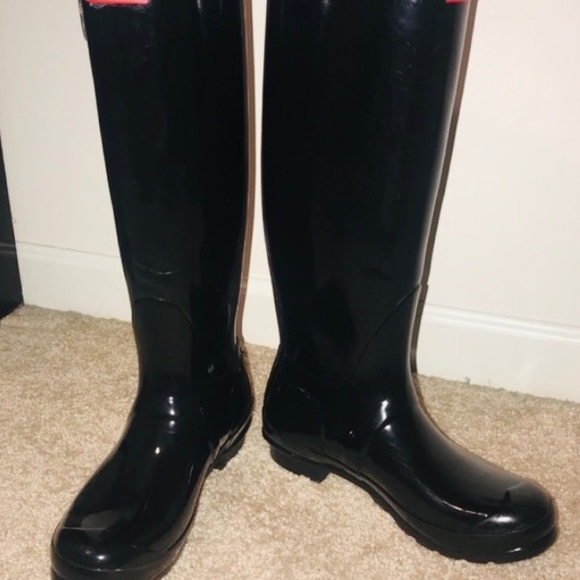 Hunter Rain Boots with Socks - Picture 6 of 6